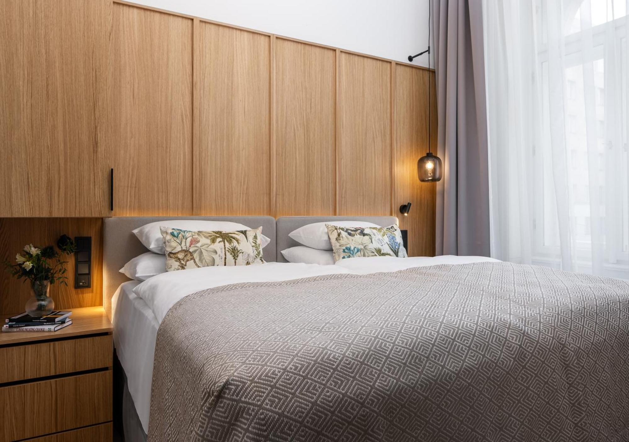 R16 Residences Прага Экстерьер фото